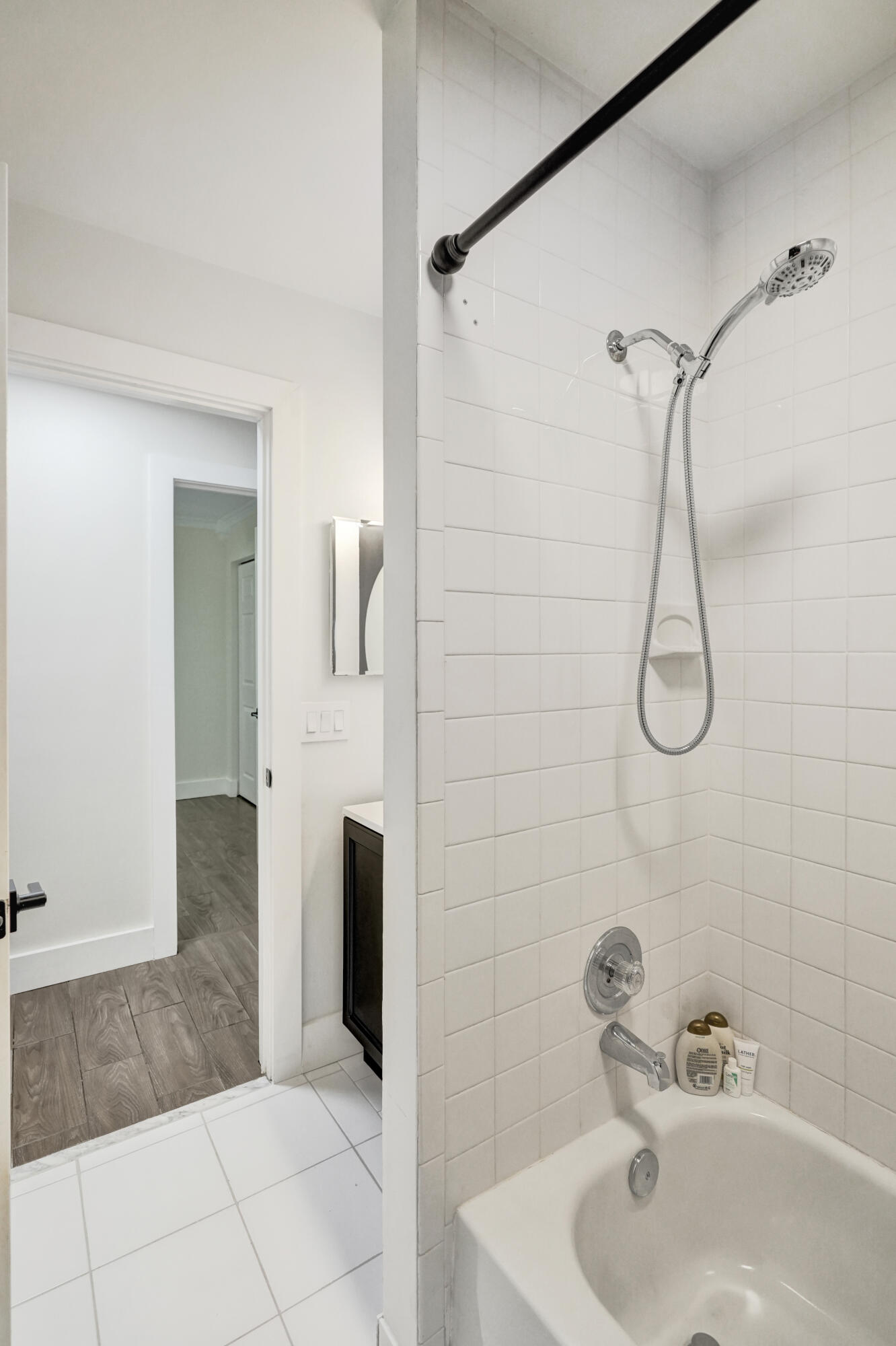 WATERSIDE - Residential