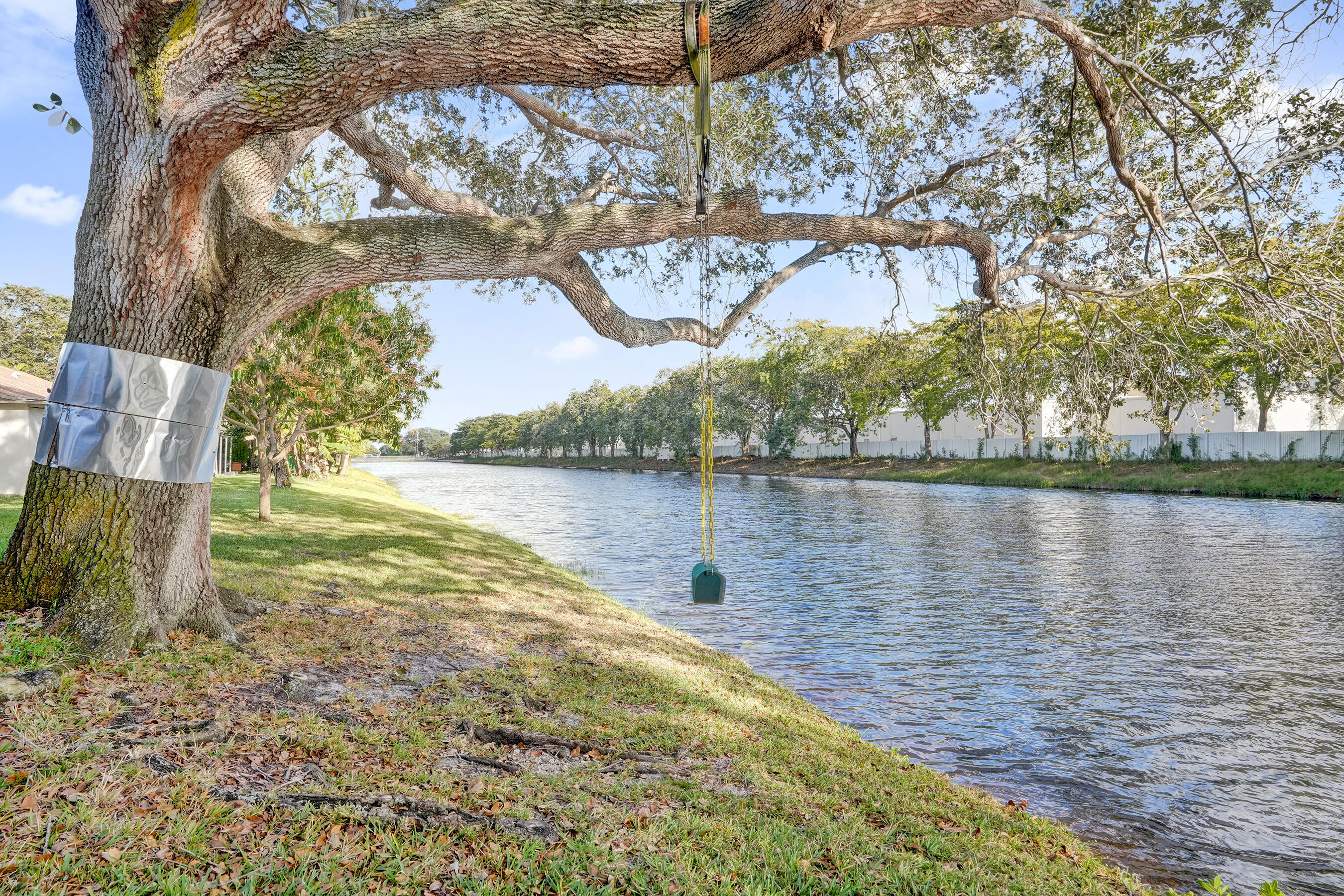 WATERSIDE - Residential