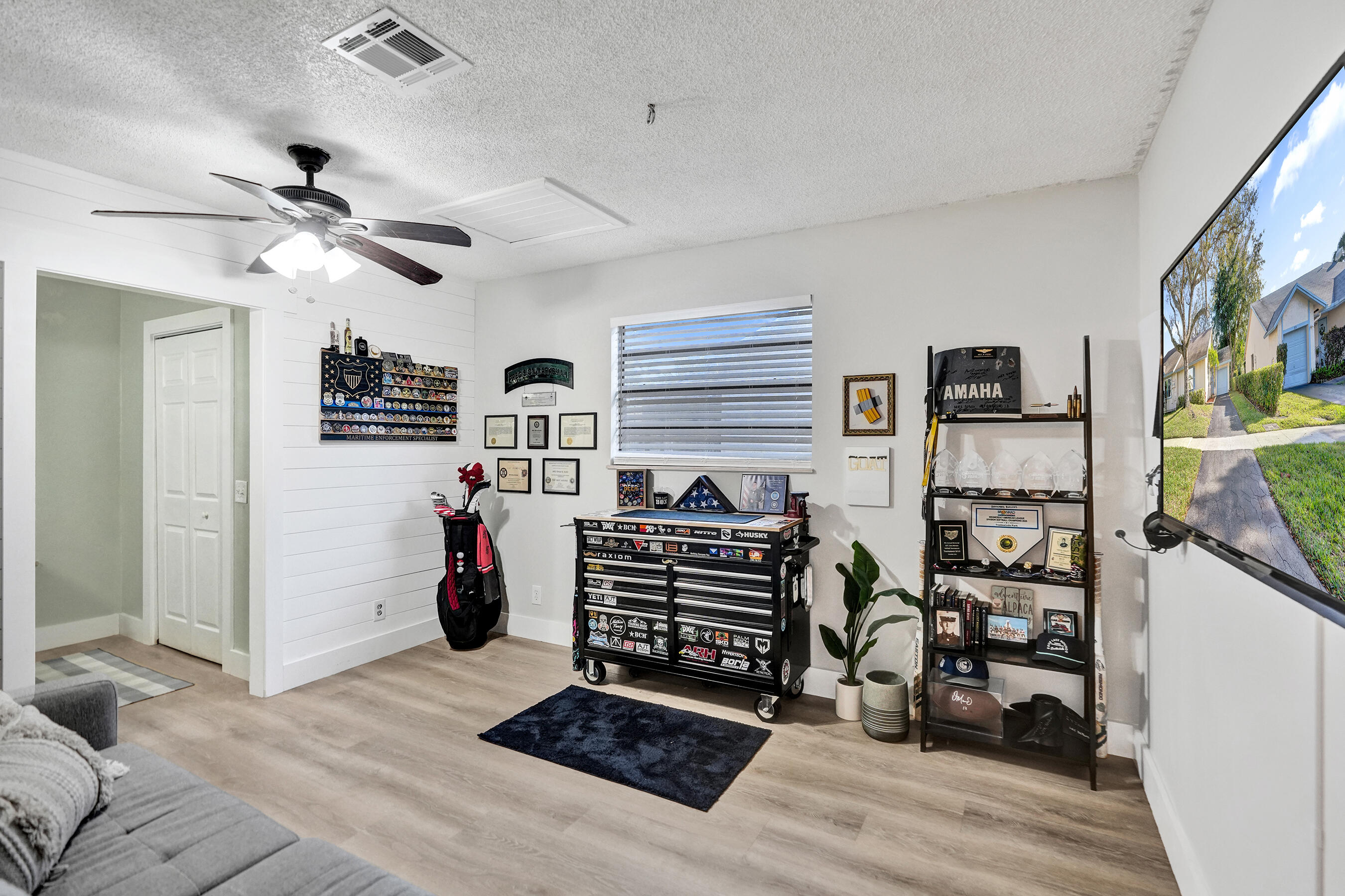 WATERSIDE - Residential