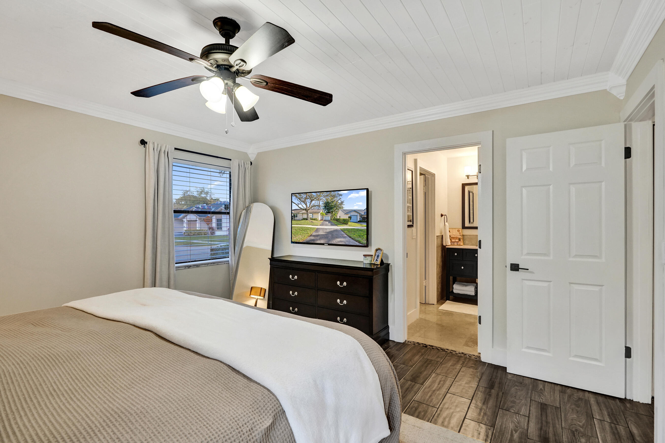 WATERSIDE - Residential