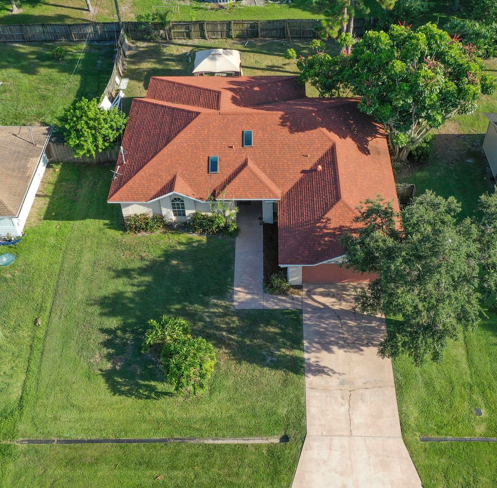 Photo of 1298 SW Century Avenue Ave, Port Saint Lucie, FL 34953 (MLS # R10815096)