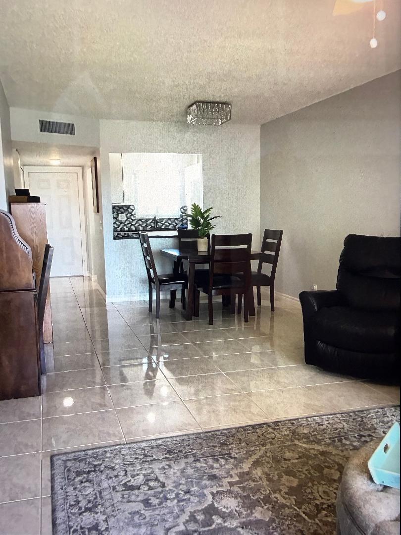 SNUG HARBOR GARDENS CONDO - Residential