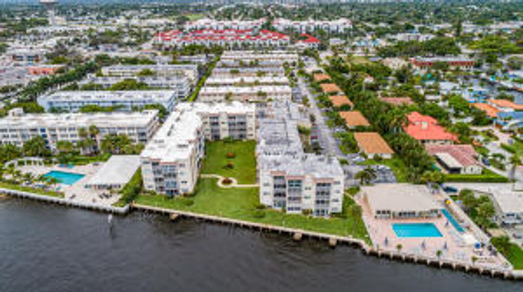 Photo of 646 Snug Harbor Drive #H308, Boynton Beach, FL 33435 (MLS # B26026010)