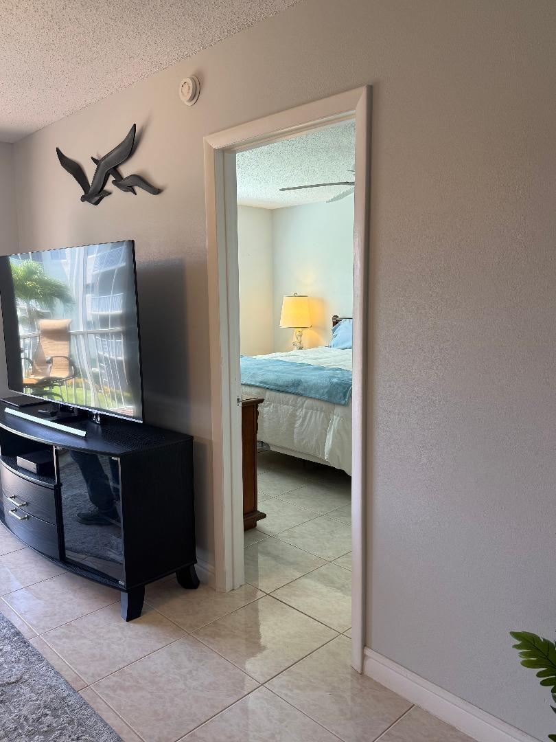 SNUG HARBOR GARDENS CONDO - Residential