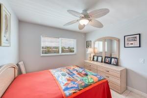 SNUG HARBOR GARDENS CONDO - Residential