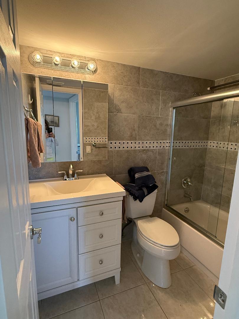 SNUG HARBOR GARDENS CONDO - Residential