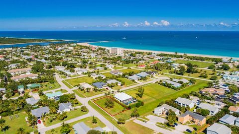 Photo of 1701 Francis Court, Fort Pierce, FL 34949 (MLS # R10752889)