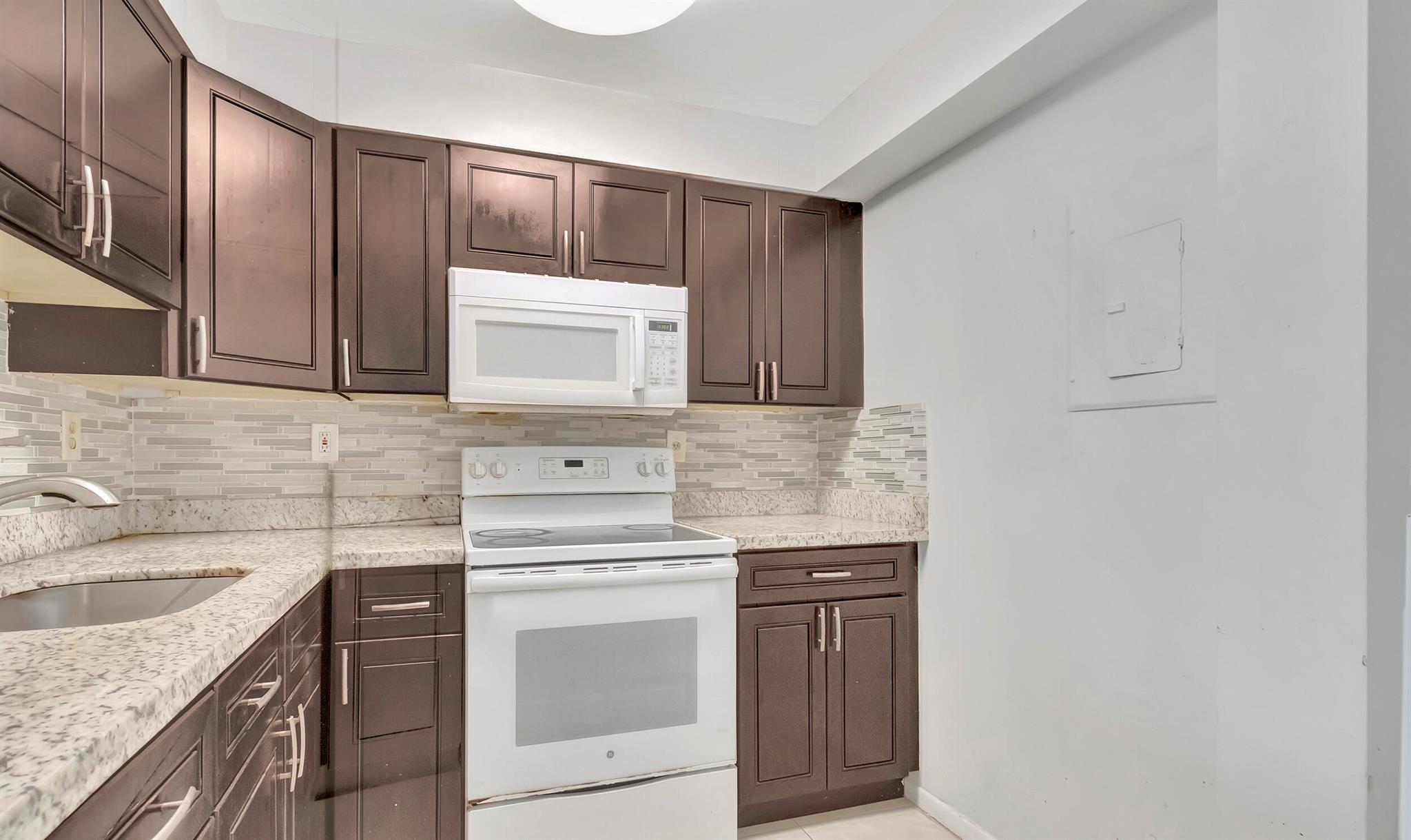 CLEAR LAKE CLUB CONDO - Residential