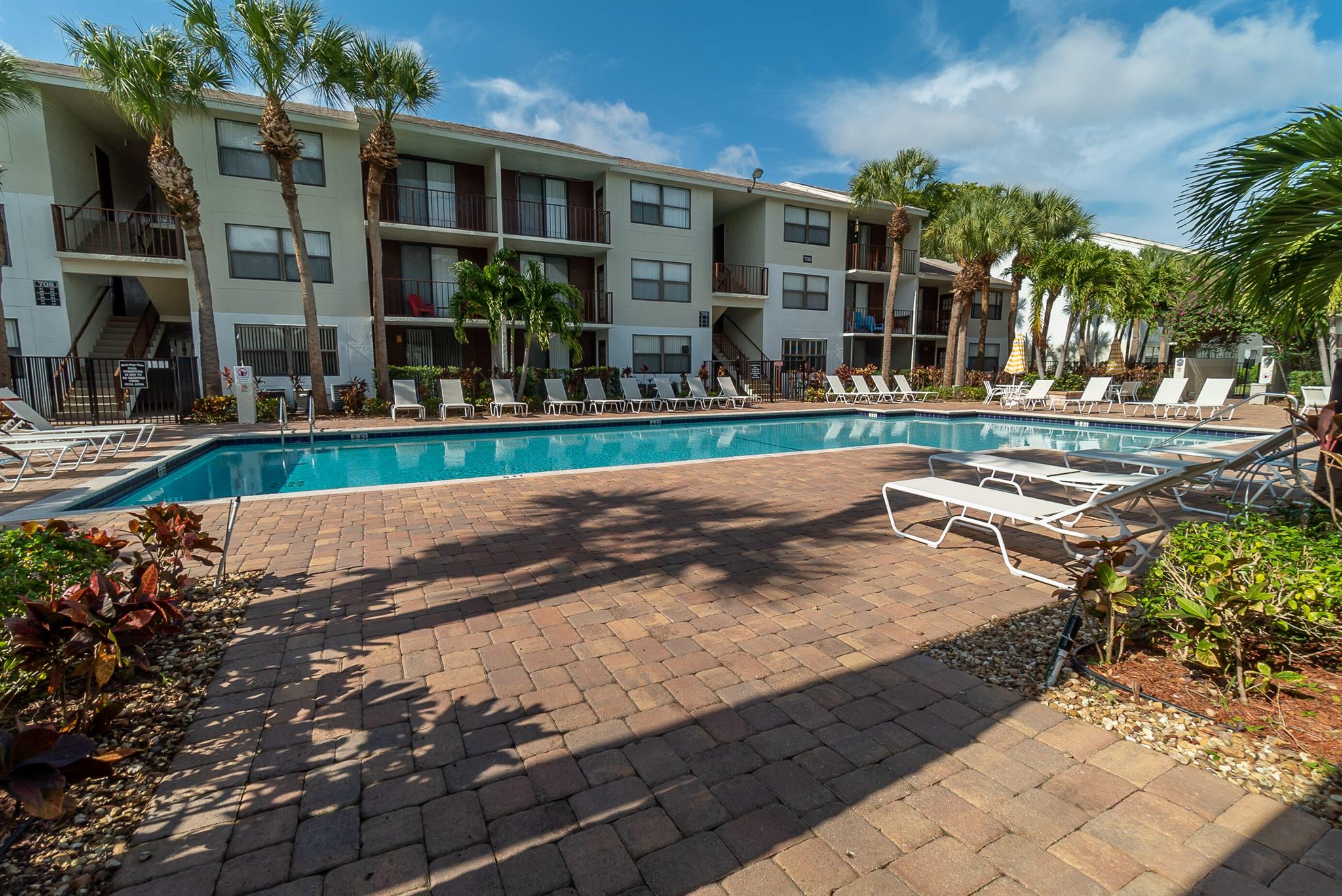 CLEAR LAKE CLUB CONDO - Residential