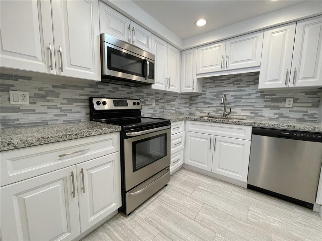 Manor Grove Village One I - Residential Lease