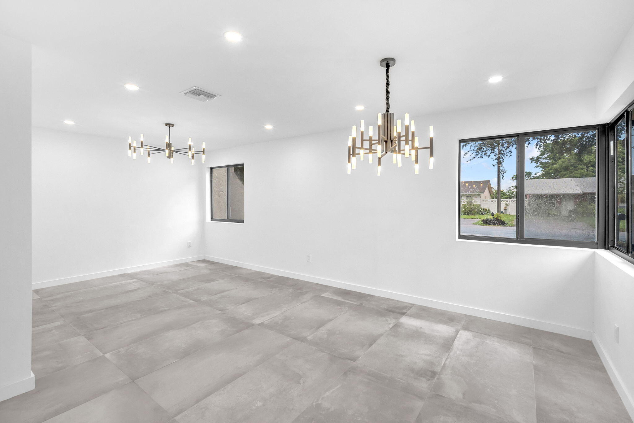 EMERALD GARDENS - Residential Lease