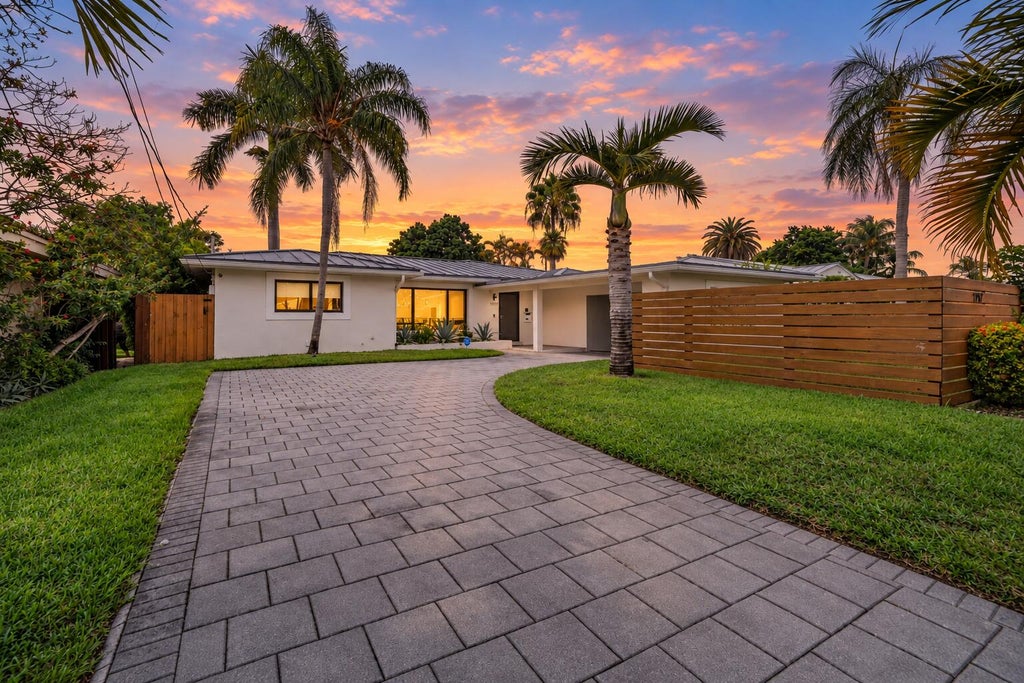 Photo of 1717 NE 20TH Avenue, Fort Lauderdale, FL 33305 (MLS # B26078860)