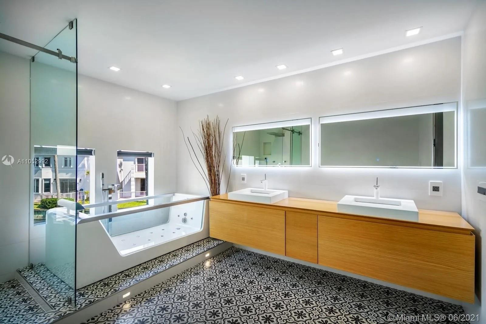 Aventura Lakes Ph 01 - Residential Lease