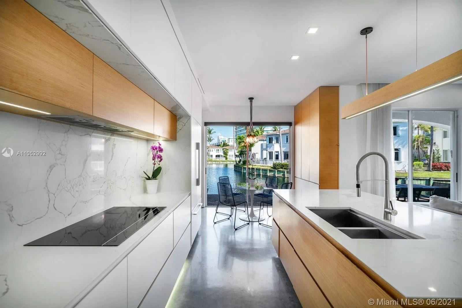 Aventura Lakes Ph 01 - Residential Lease