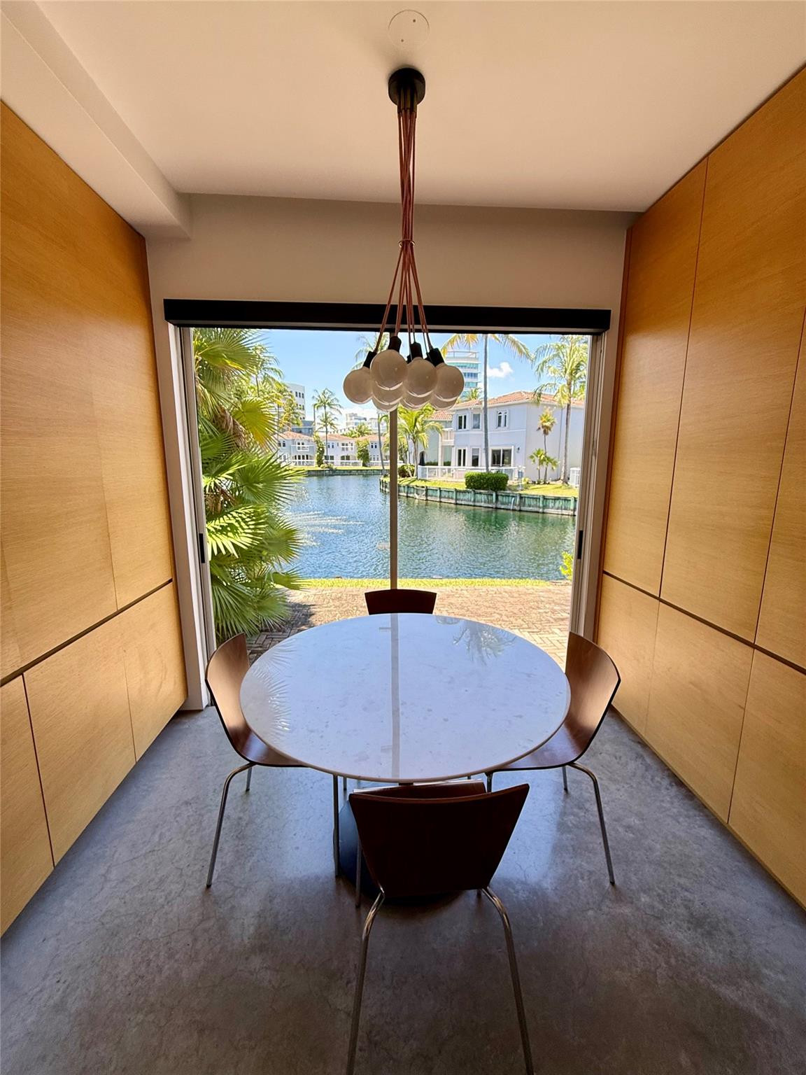 Aventura Lakes Ph 01 - Residential Lease