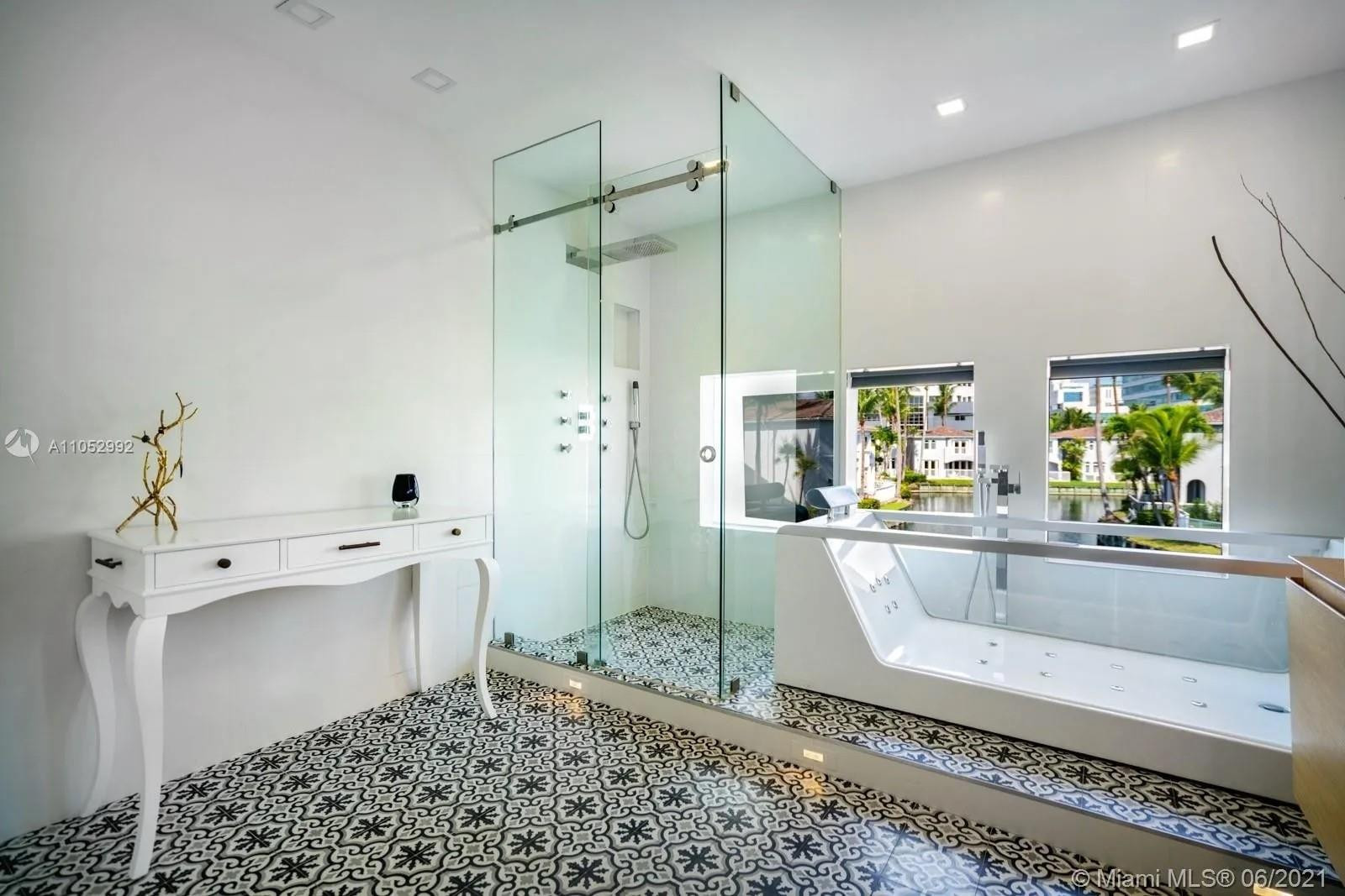 Aventura Lakes Ph 01 - Residential Lease