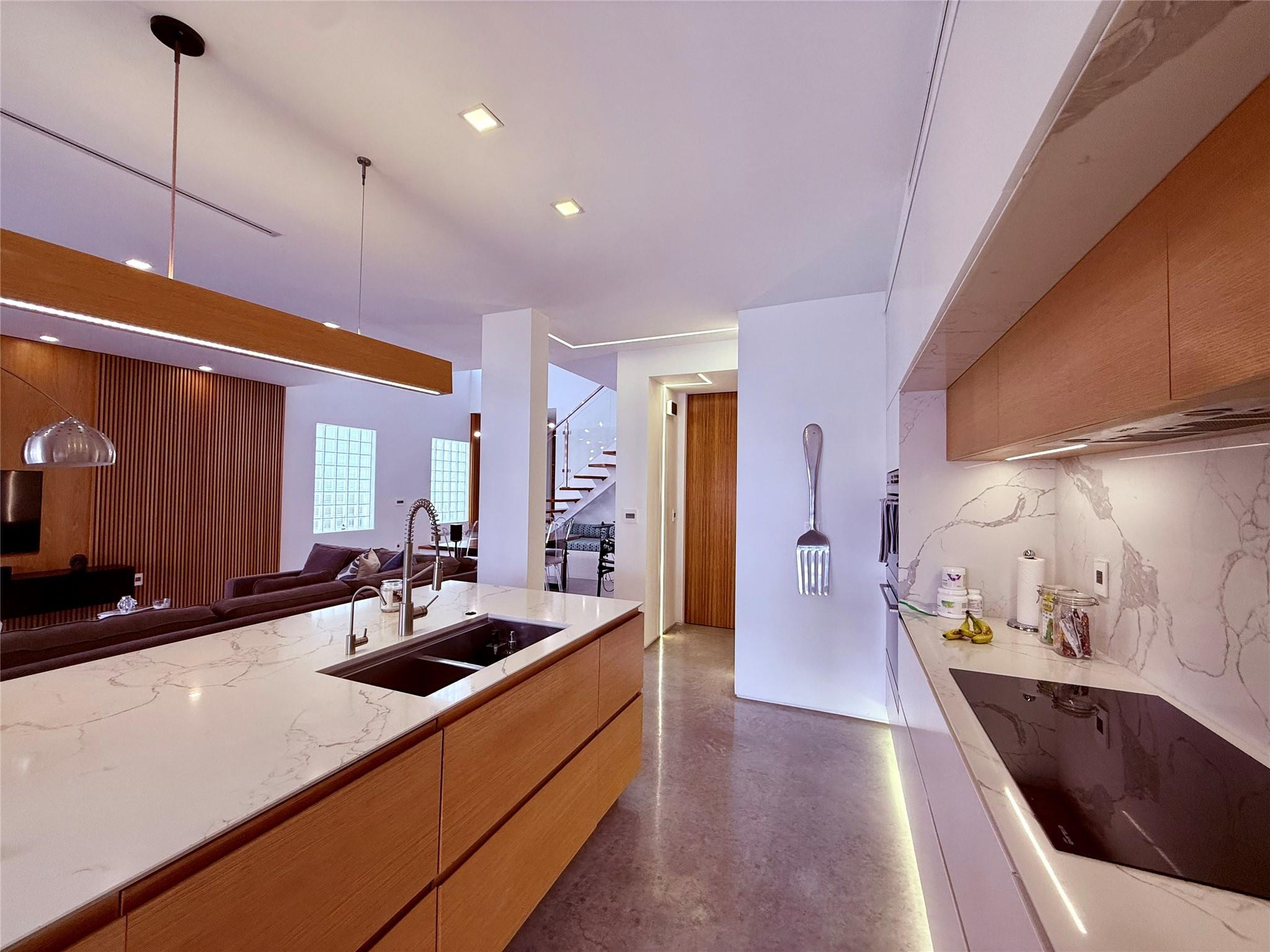 Aventura Lakes Ph 01 - Residential Lease