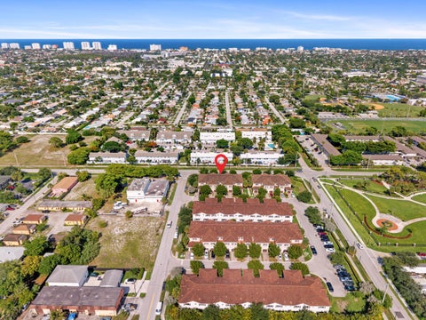Tiny photo for 354 SE 1st Way #354, Deerfield Beach, FL 33441 (MLS # B26048308)