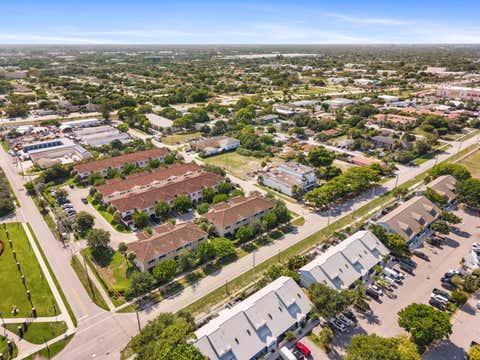 Tiny photo for 354 SE 1st Way #354, Deerfield Beach, FL 33441 (MLS # B26048308)