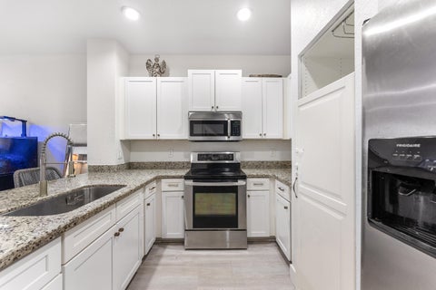 Tiny photo for 354 SE 1st Way #354, Deerfield Beach, FL 33441 (MLS # B26048308)