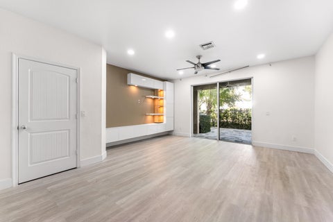 Tiny photo for 354 SE 1st Way #354, Deerfield Beach, FL 33441 (MLS # B26048308)