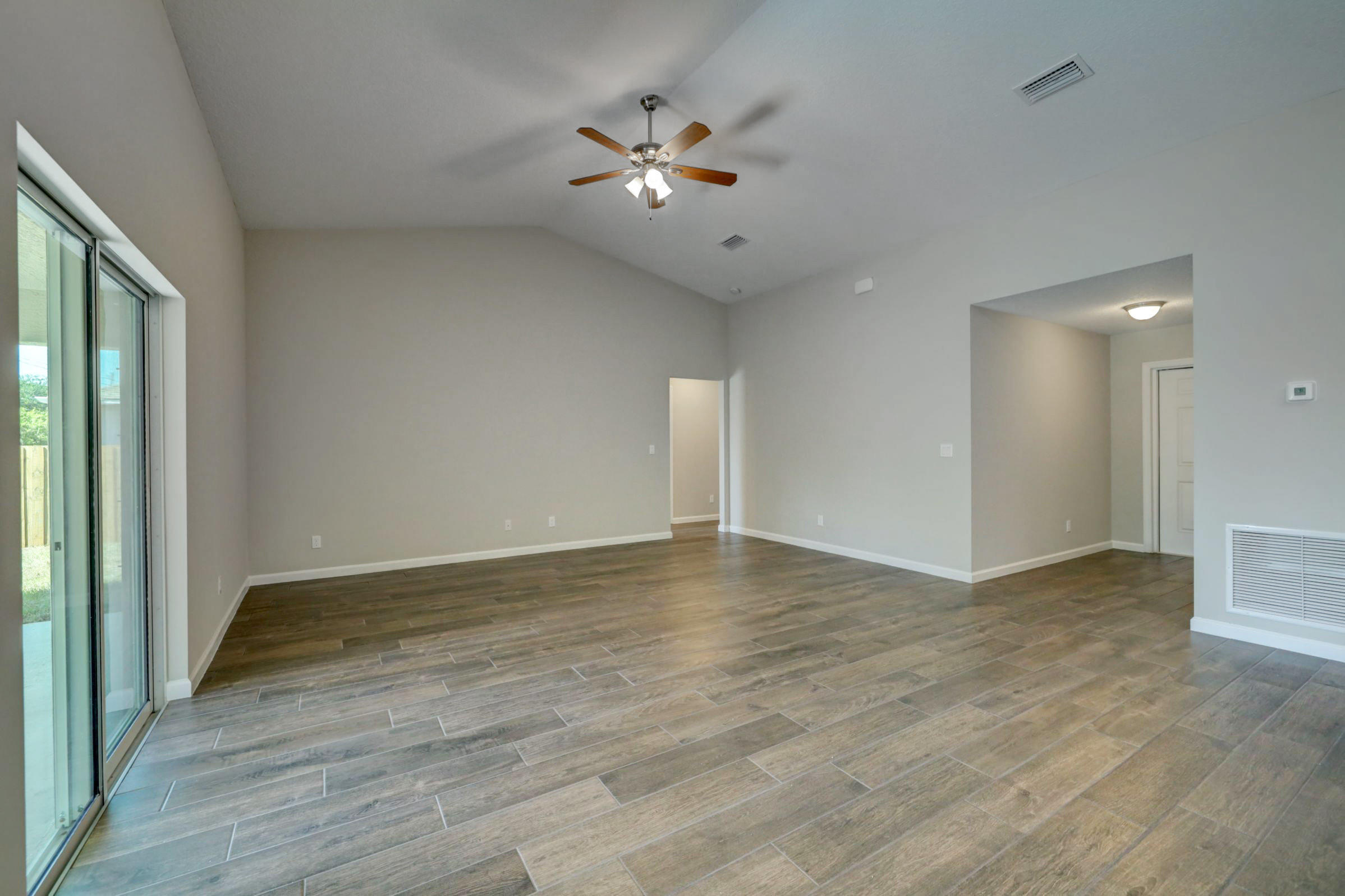 PORT ST LUCIE SECTION 5 - Residential Lease