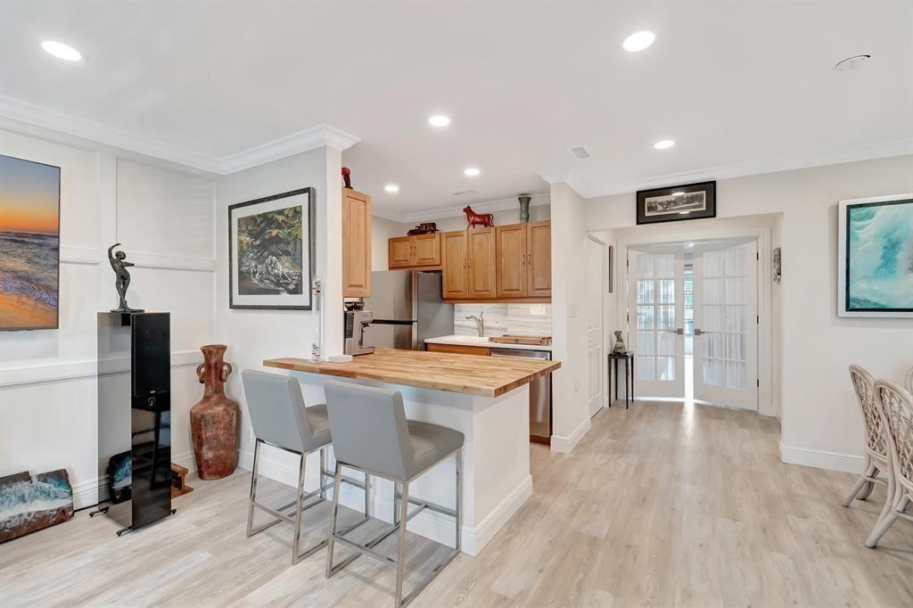 CROWN COLONY  CONDO - Residential