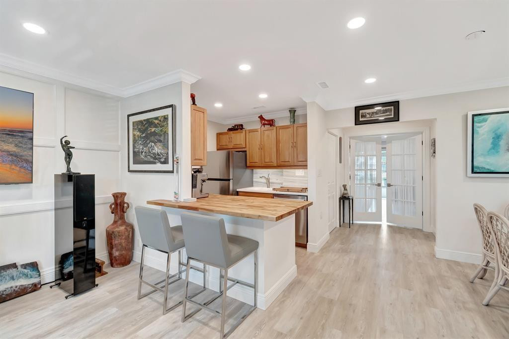 CROWN COLONY  CONDO - Residential