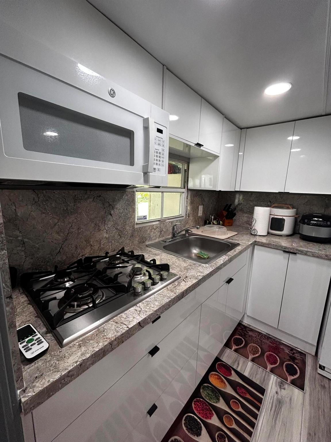 MONTURA RANCH ESTATES - Residential