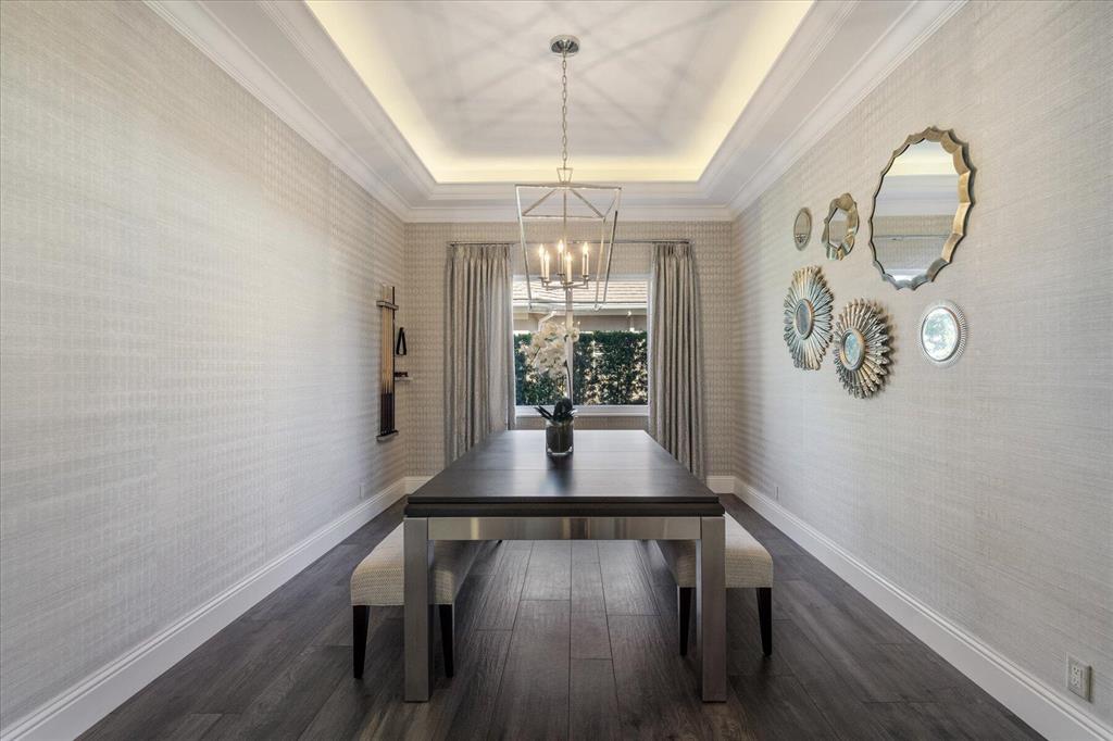 BREAKERS WEST - Residential