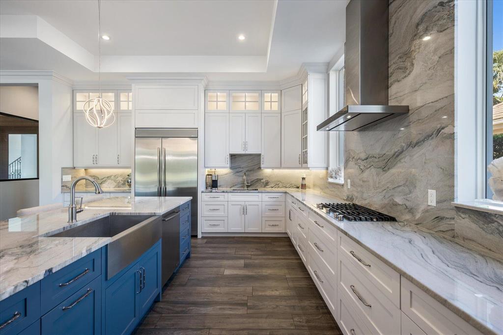 BREAKERS WEST - Residential