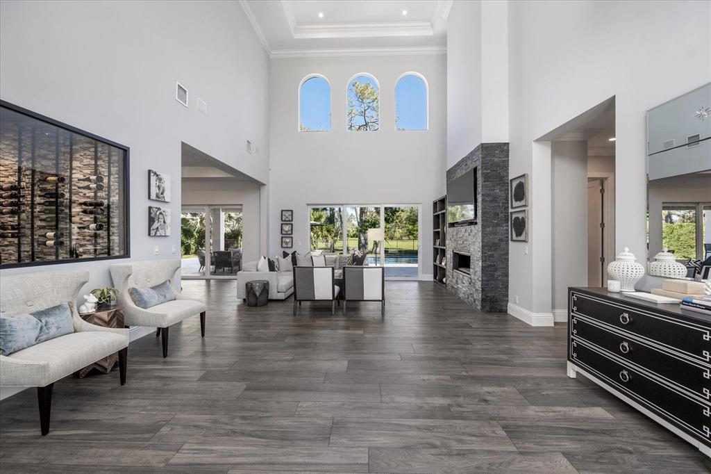 BREAKERS WEST - Residential