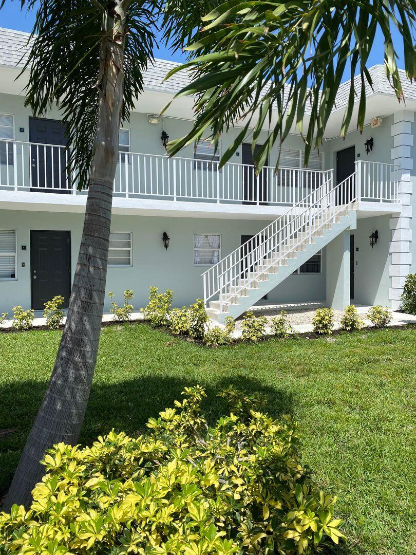 Boca Raton Square Gateway - Residential Lease