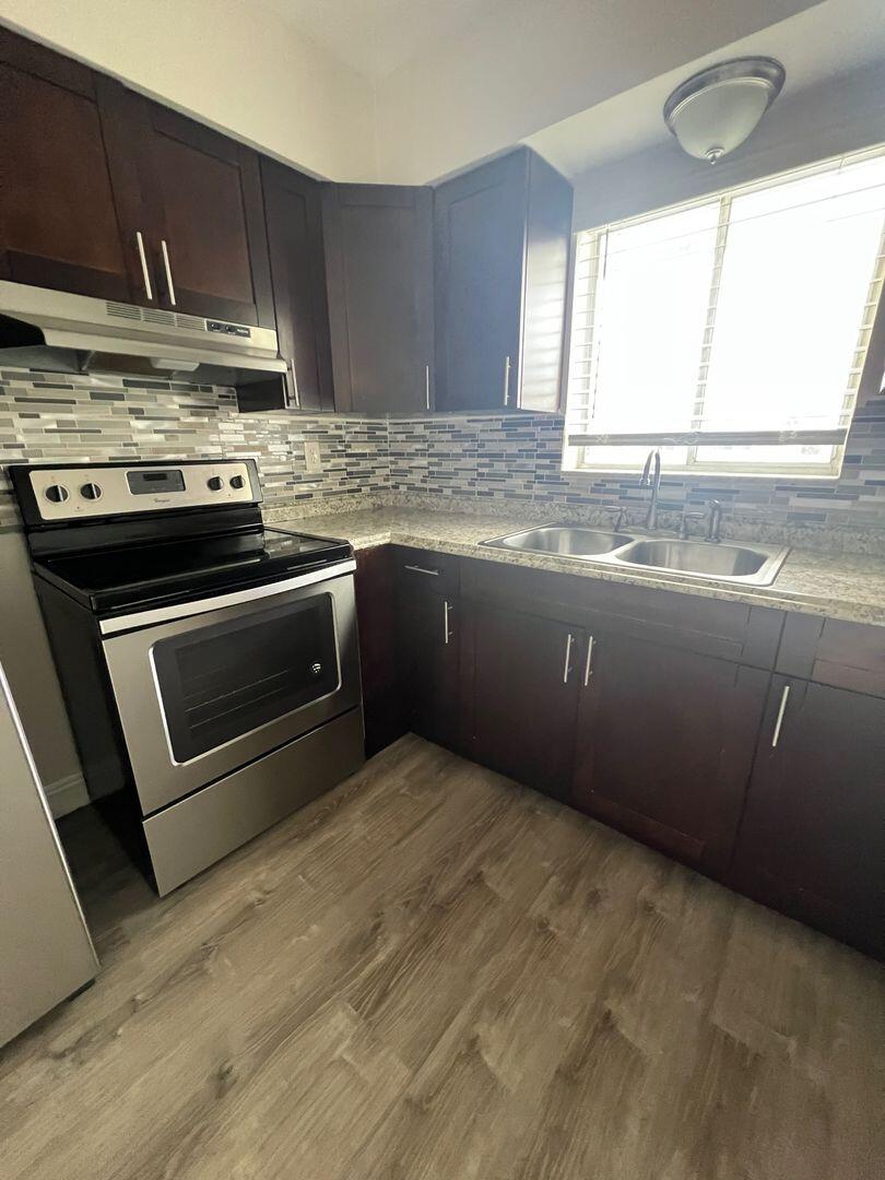 Boca Raton Square Gateway - Residential Lease