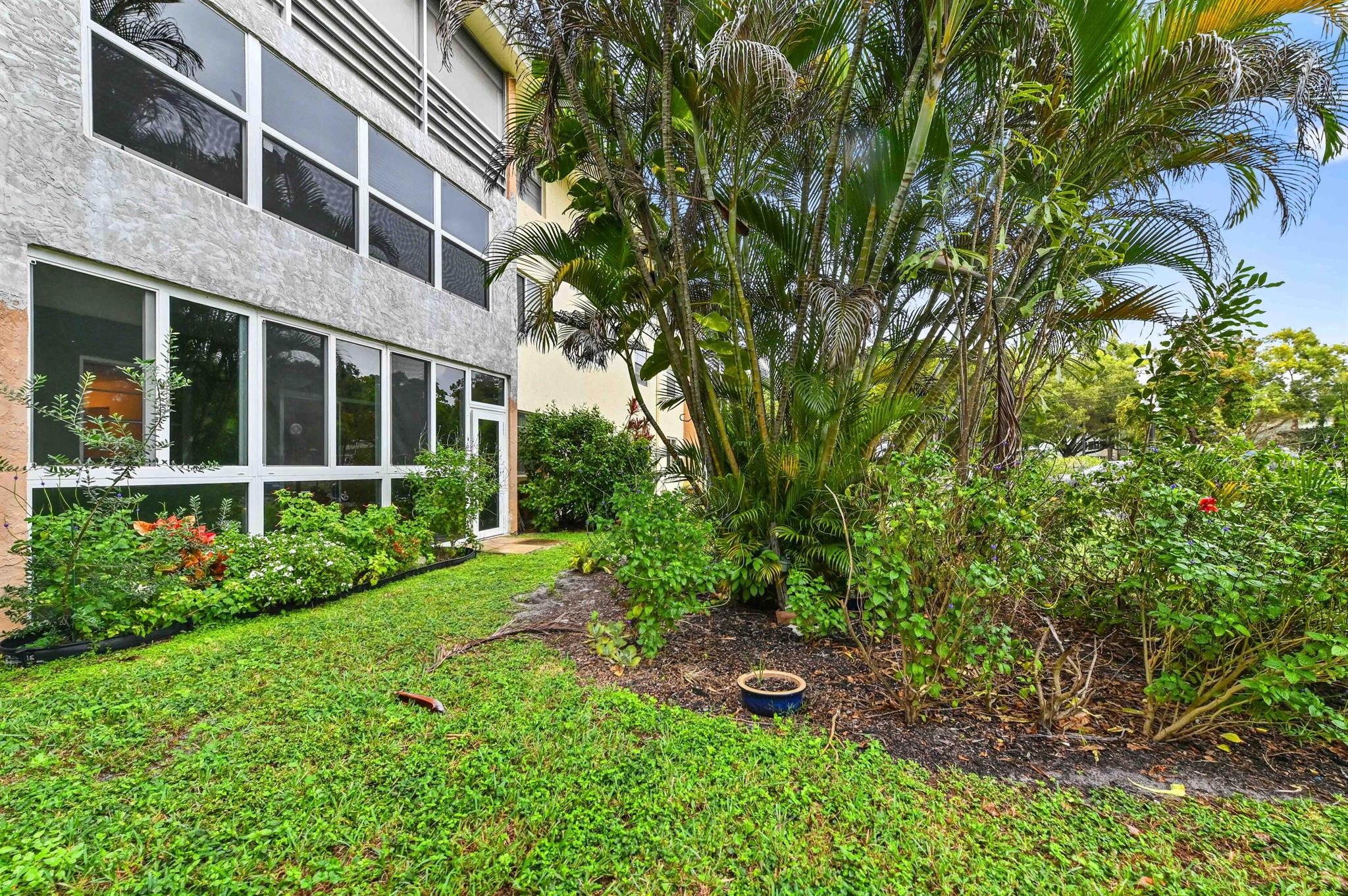 SABAL PALM VILLAGE - Residential