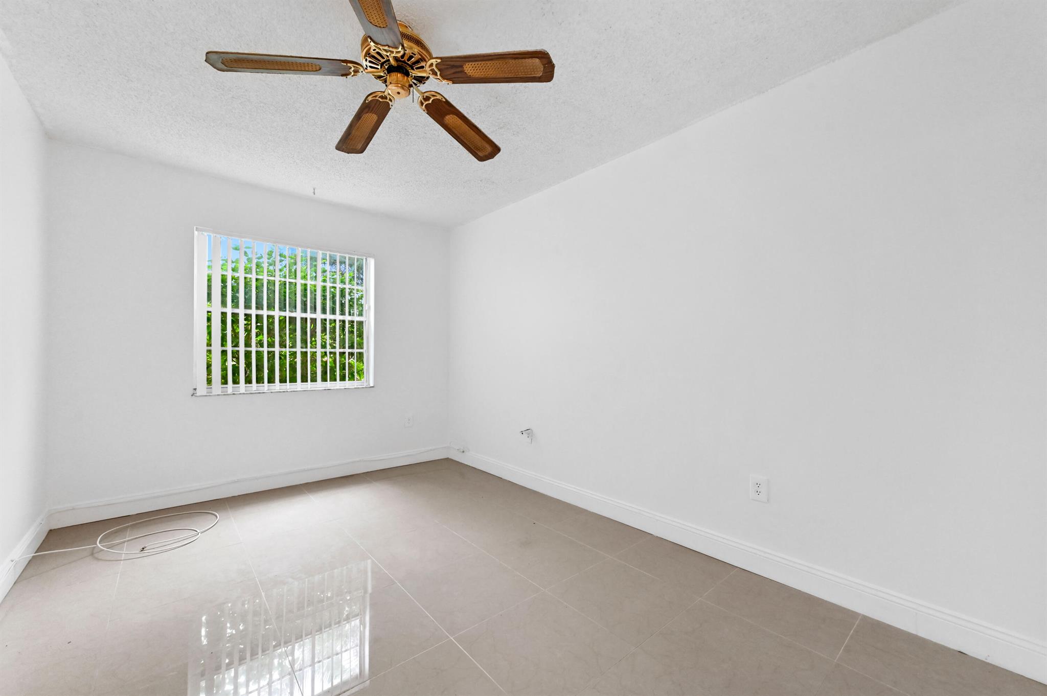 SABAL PALM VILLAGE - Residential