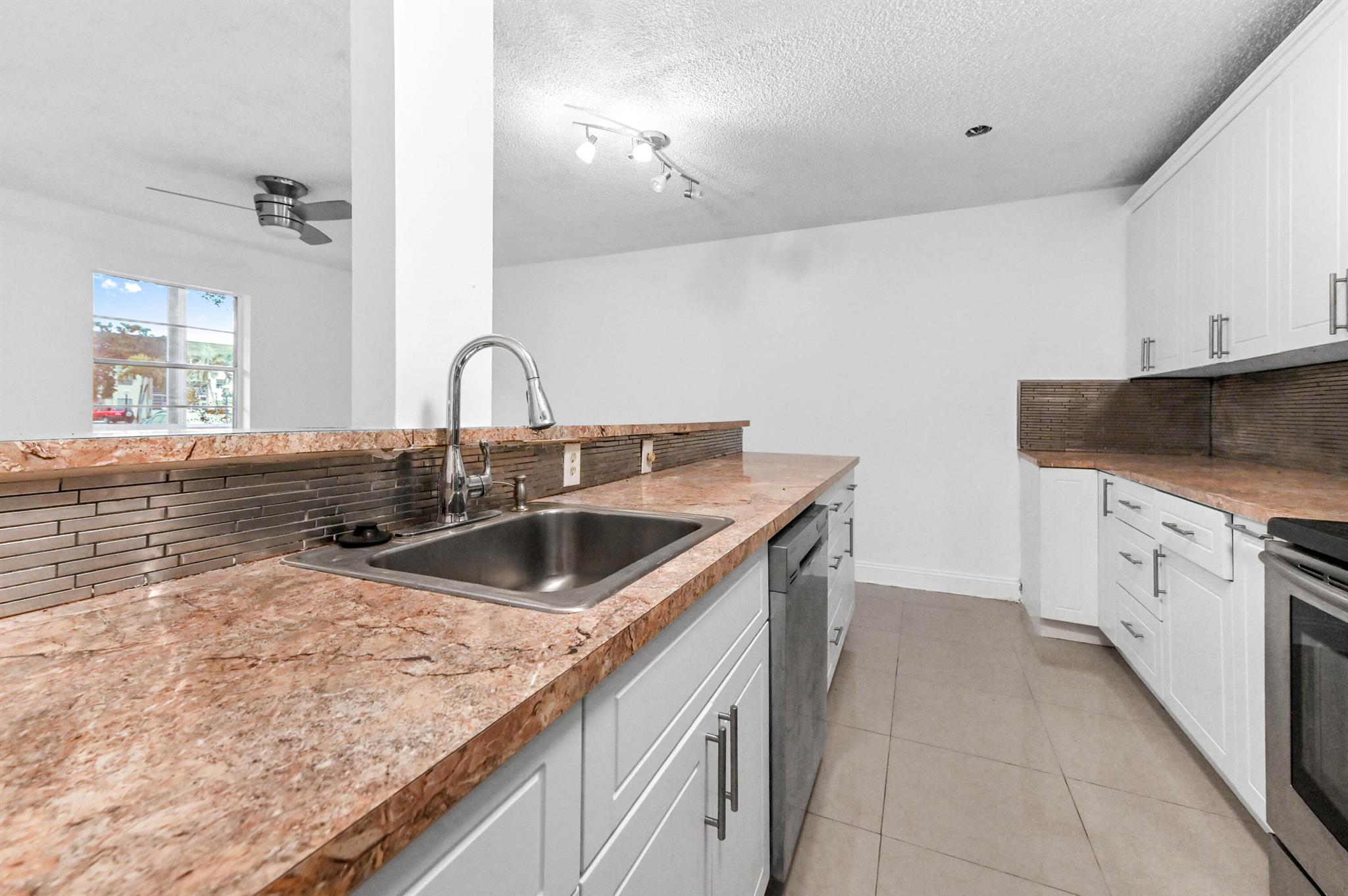 5190 E Sabal Palm Boulevard 104