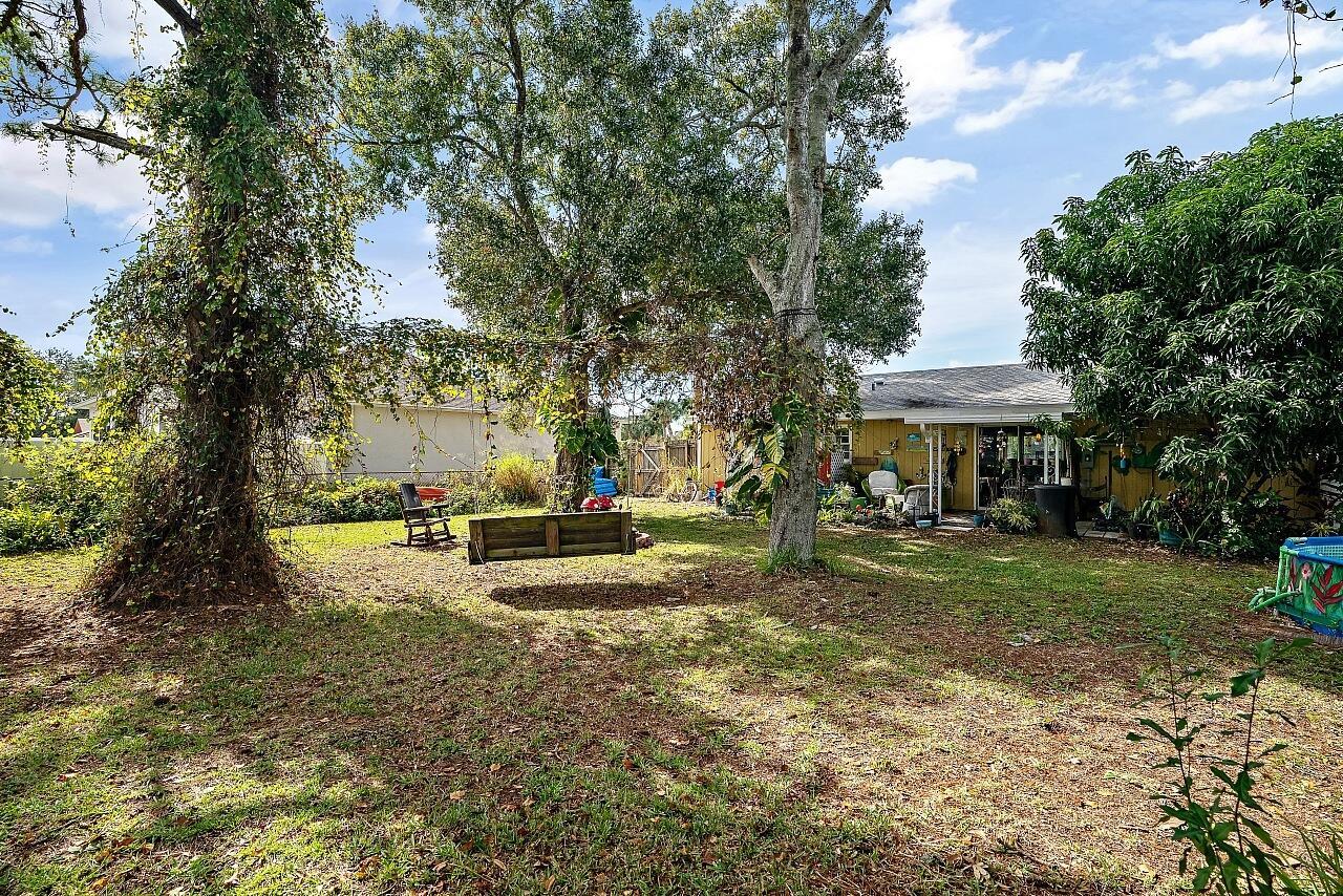 SEBASTIAN HIGHLANDS UNIT - Residential