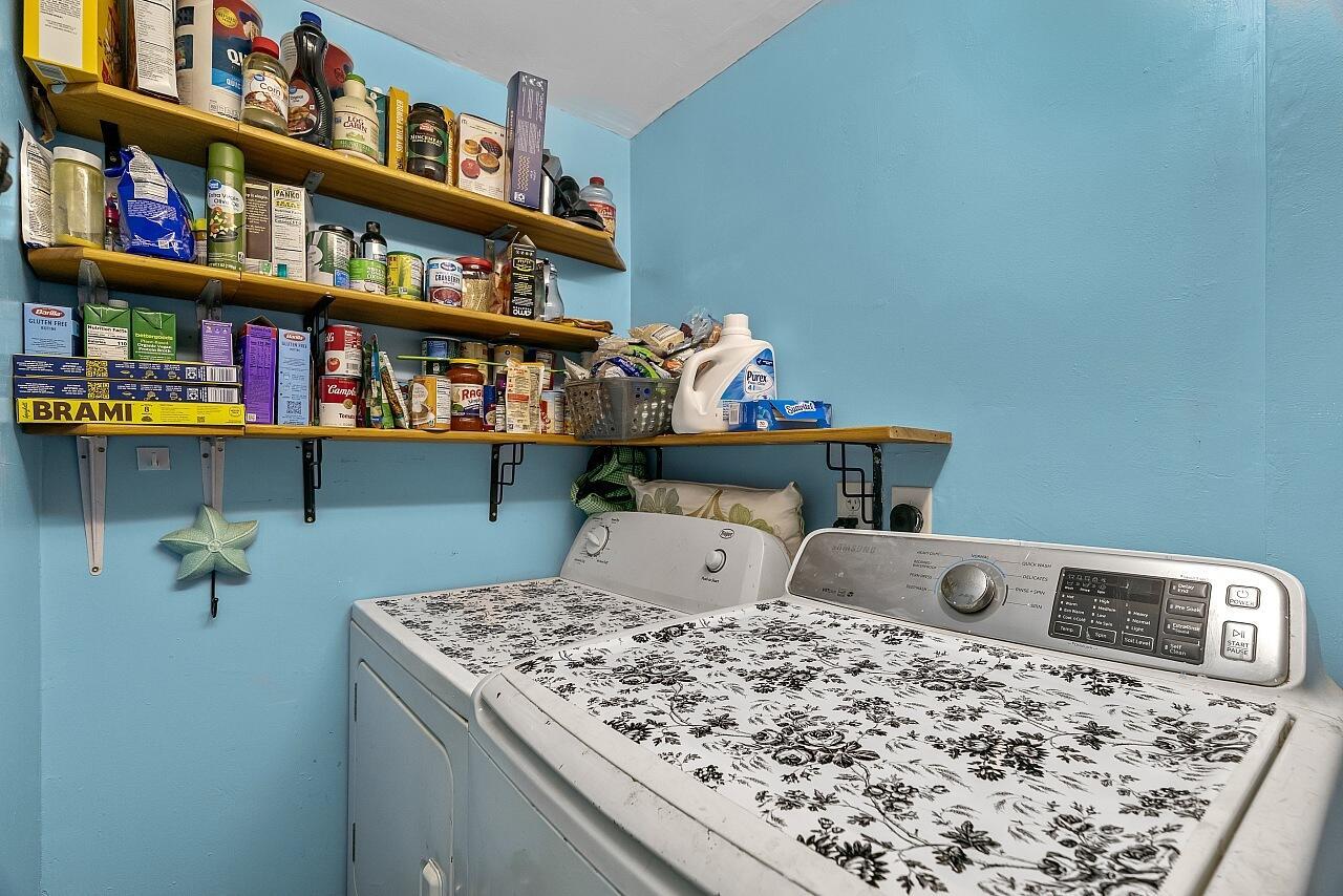 SEBASTIAN HIGHLANDS UNIT - Residential