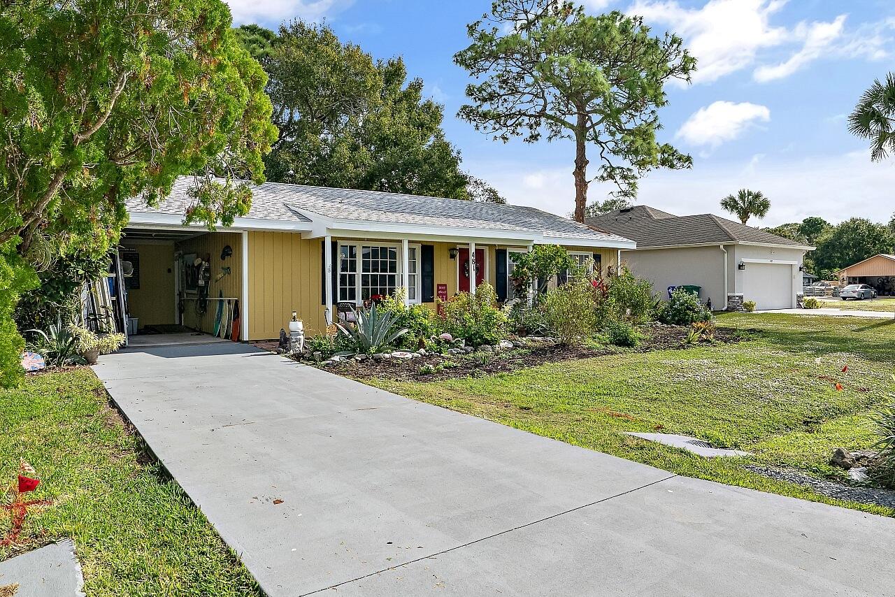 SEBASTIAN HIGHLANDS UNIT 2 - Residential