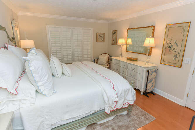 EAGLEWOOD - Residential