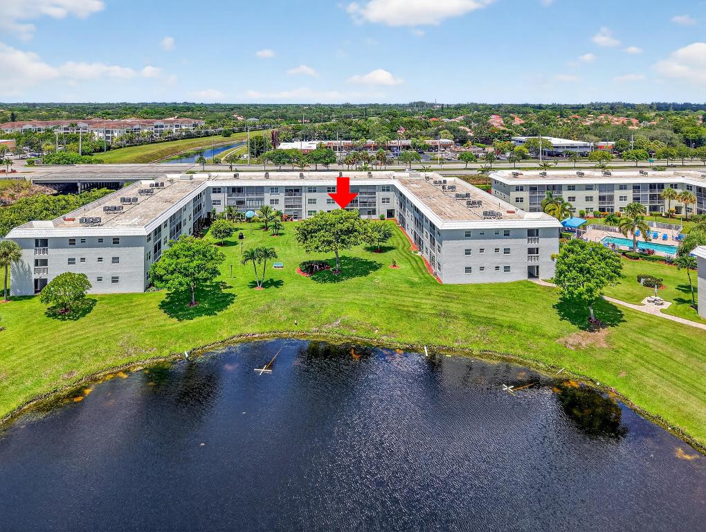 SANDALFOOT SOUTH THREE  COND - Residential