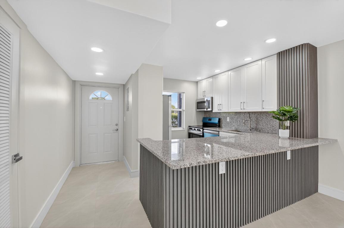 SANDALFOOT SOUTH THREE  COND - Residential