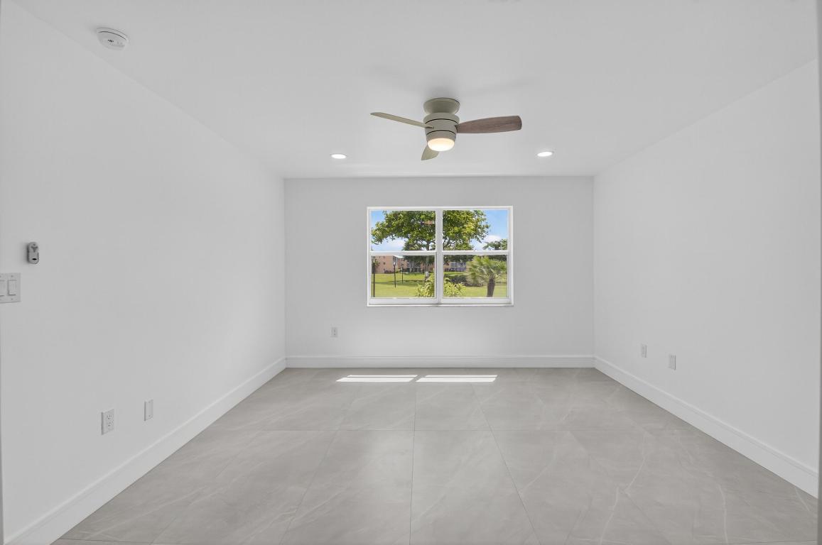 SANDALFOOT SOUTH THREE  COND - Residential