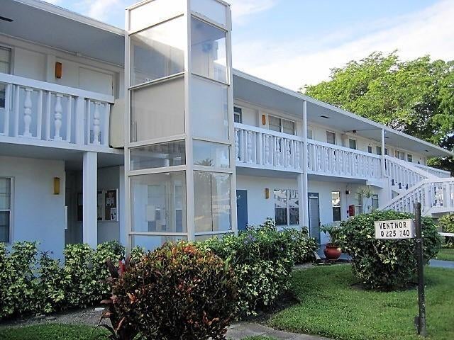 Photo of 234 VENTNOR Q #234, Deerfield Beach, FL 33442 (MLS # B26094623)