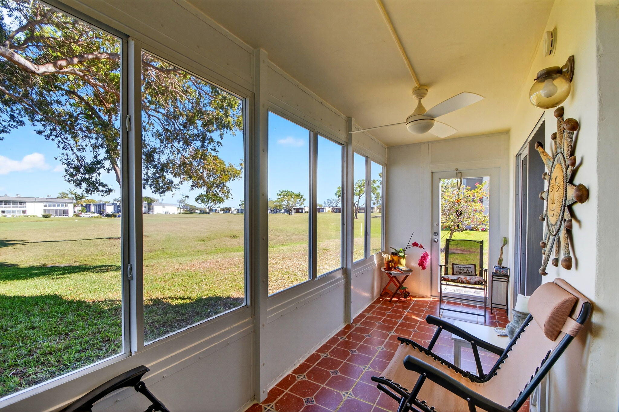 KINGS POINT - Residential