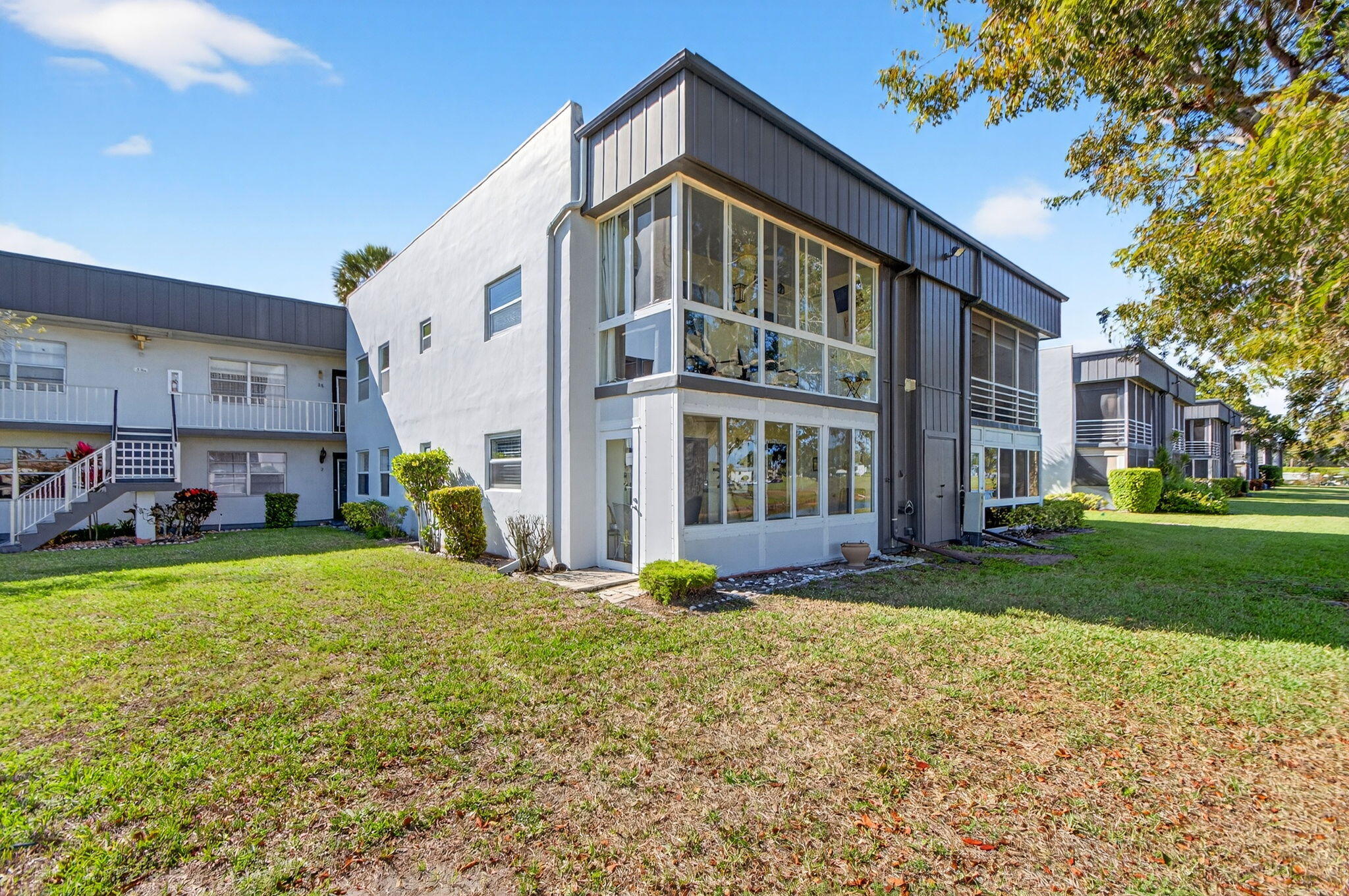 KINGS POINT - Residential