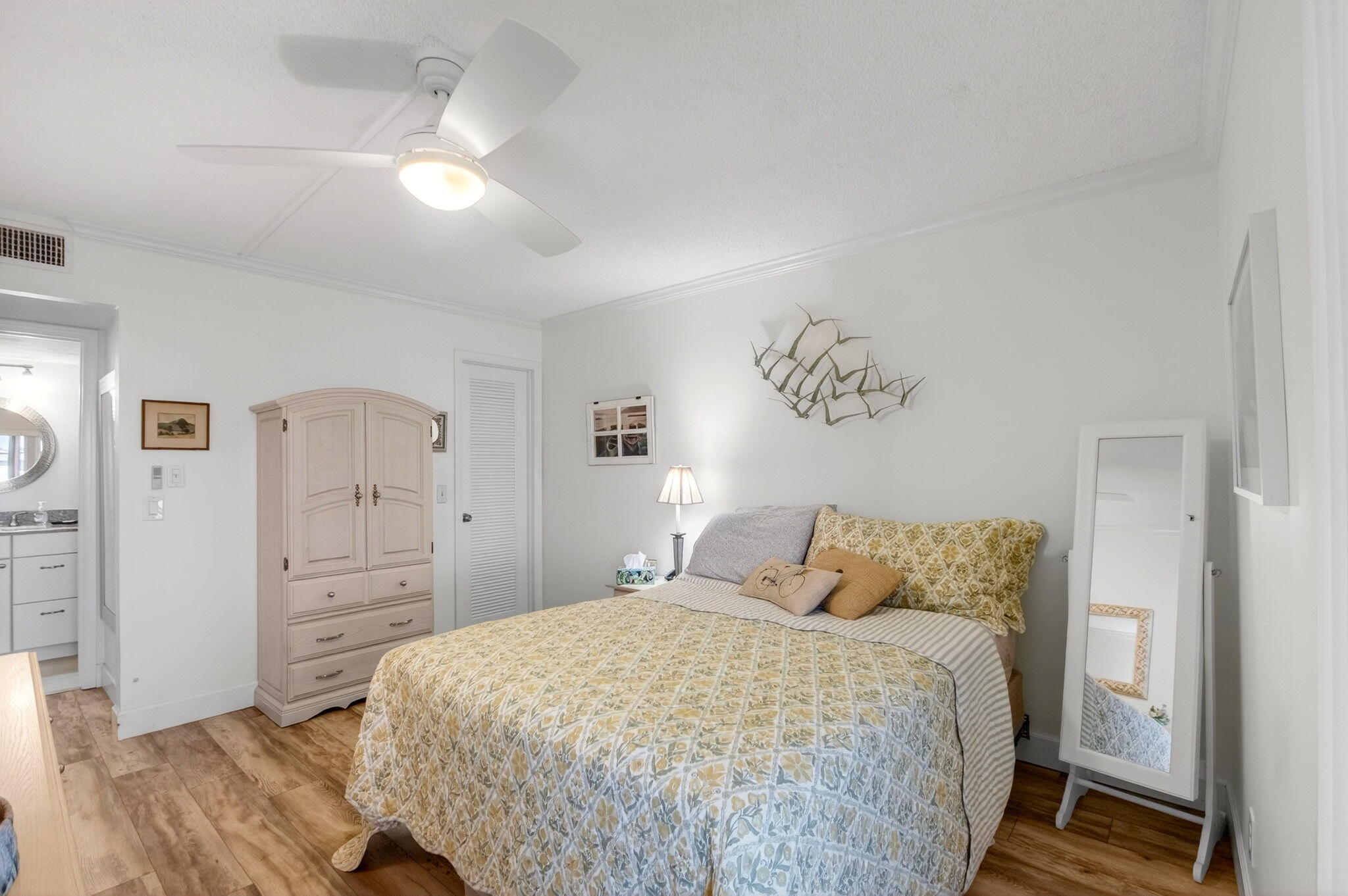 KINGS POINT - Residential