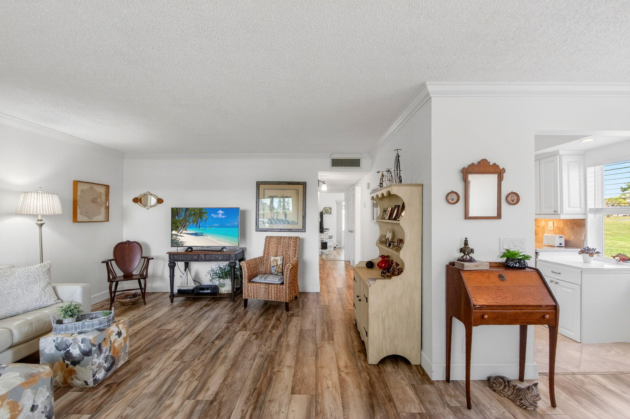 KINGS POINT - Residential