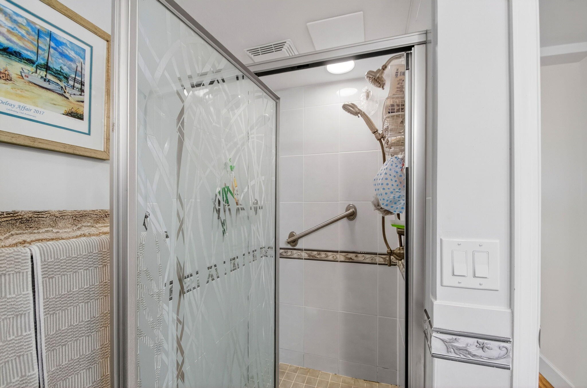 KINGS POINT - Residential